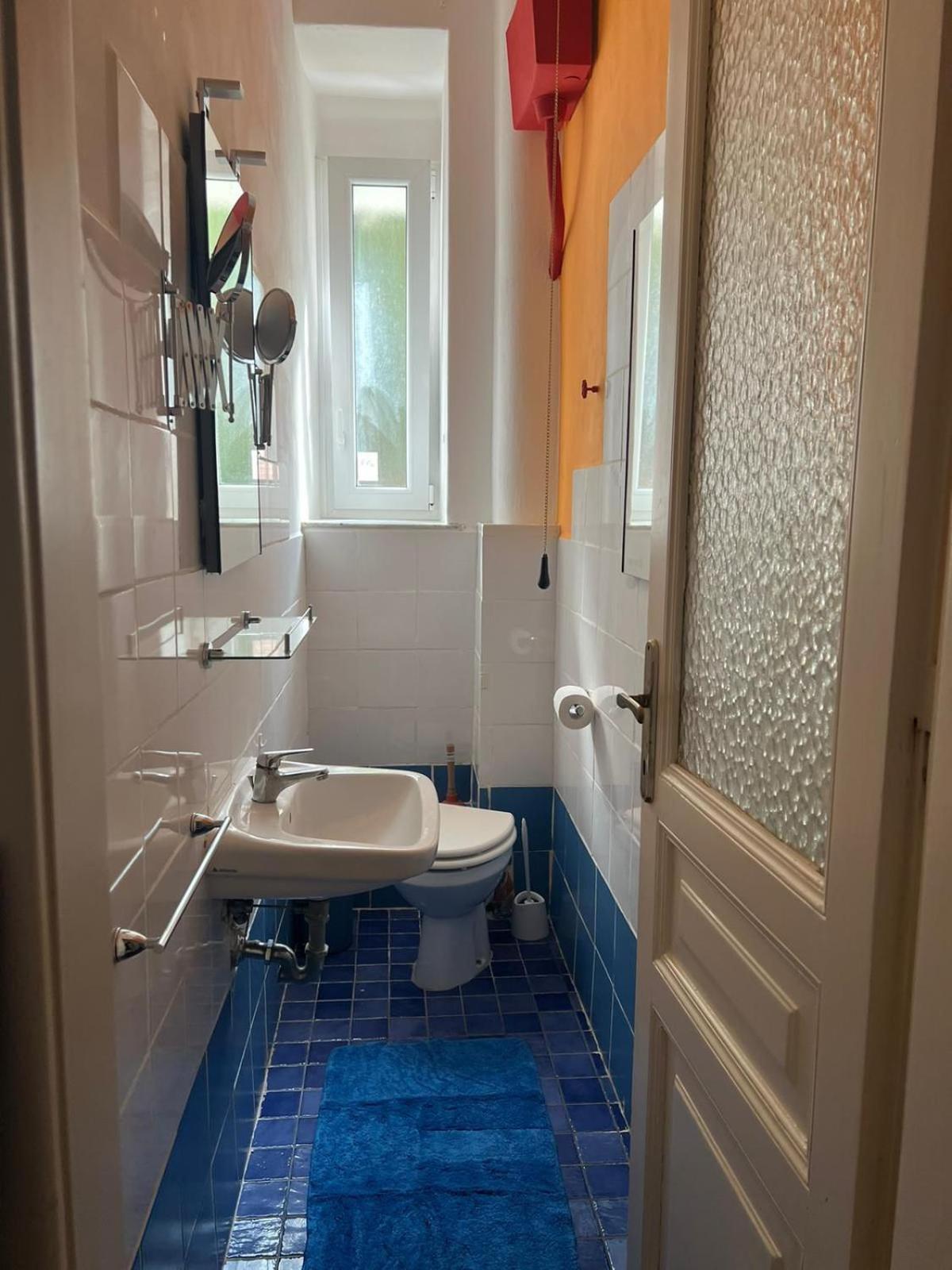 Casa Alice A 2 Passi Dal Centro 55 Mt 2 Apartment Trieste Bagian luar foto